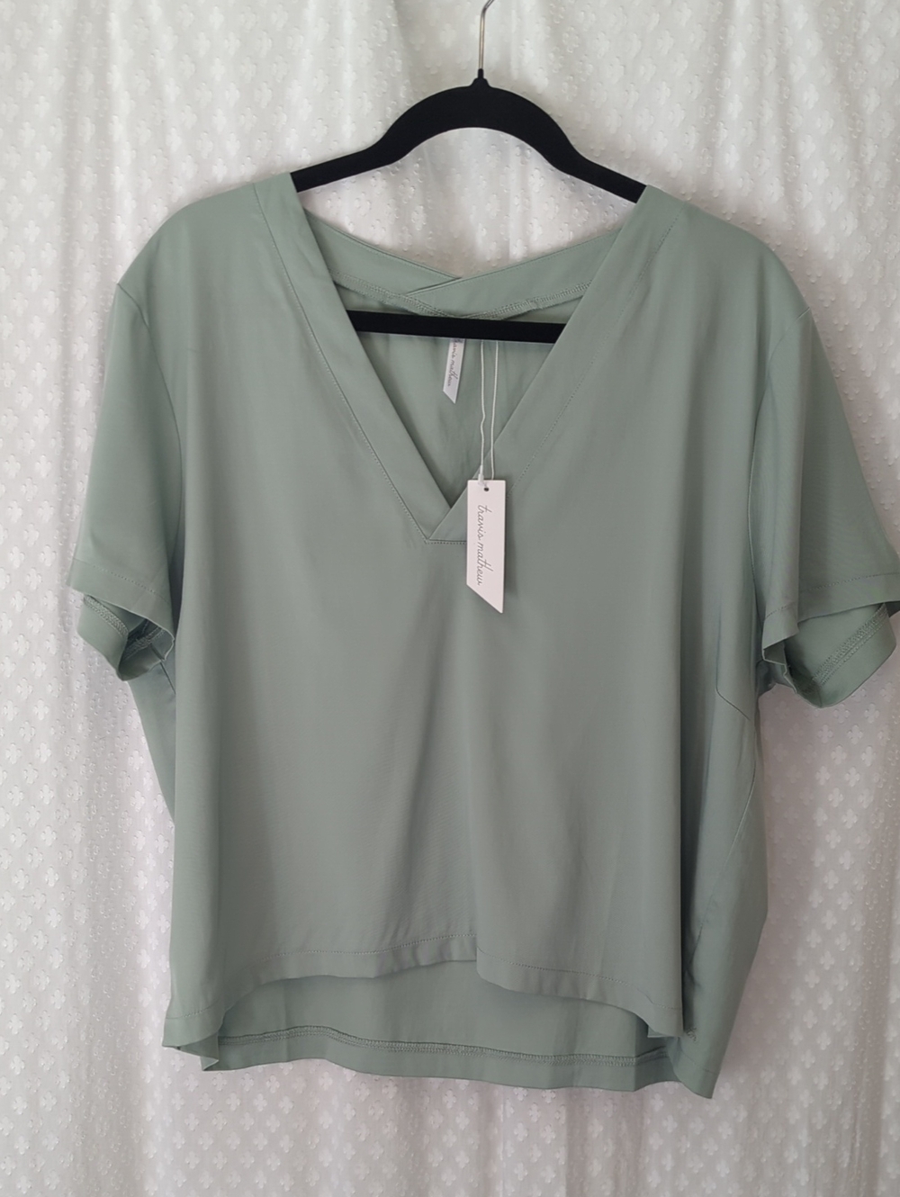Travis Mathew Short Sleeve Crop V-neck Tee Mint/Seafoam Green, Women's XL NWT